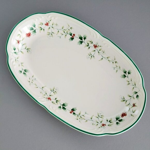 Pfaltzgraff Winterberry 12" Oval Serving Platter USA Made Winter Serving Dishes - Picture 1 of 10
